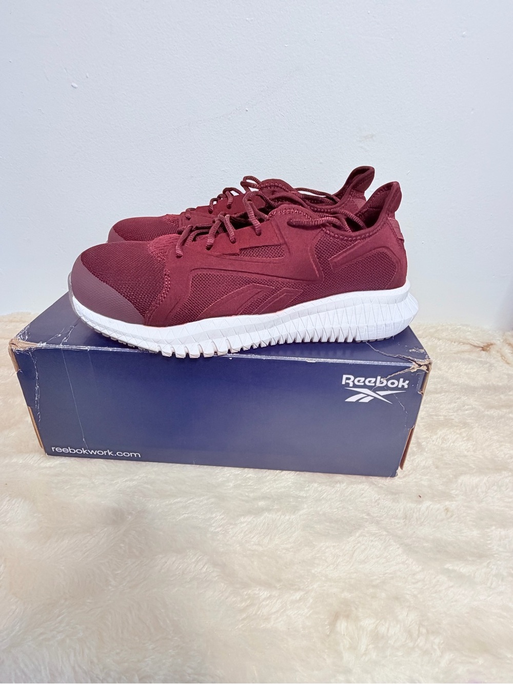 Reebok Maroon Slip-On Trainer sneakers size 10